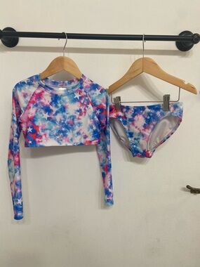 Target Cat & Jack Girls' Long Sleeve Rash Guard Two-Piece Swim Set in Tie-Dye